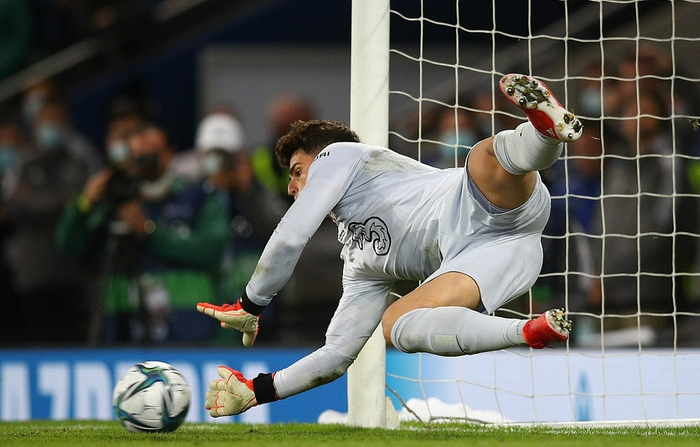 雷恩训练开放日,转会期刷新队史纪录引观众欢呼,欧超杯在即,心理建设被强调的简单介绍 雷恩训练开放日,转会期刷新队史纪录引观众欢呼,欧超杯在即,心理建设被强调的简单介绍