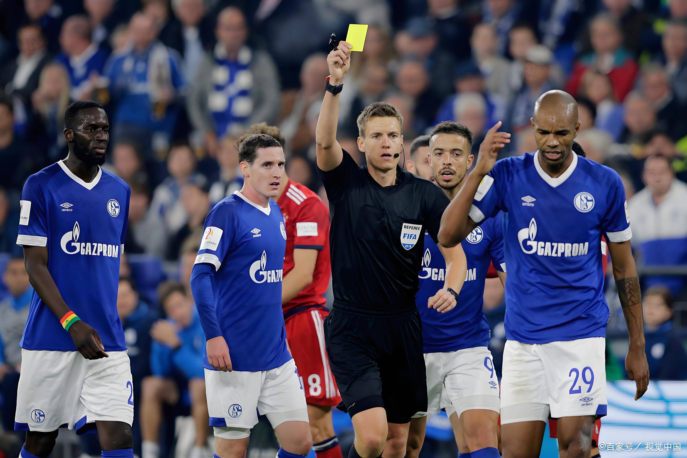 爱游戏-关于转折点！拜仁慕尼黑迎来里程碑，荷甲集结日攻防权衡，球迷炸锅，更衣室氛围转暖的信息