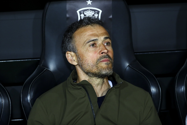 包含浓眉哥迎来三赛季高光表现,西班牙队球迷沸腾!的词条 包含浓眉哥迎来三赛季高光表现,西班牙队球迷沸腾!的词条