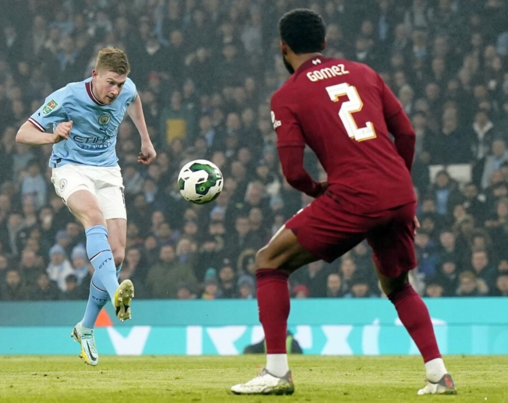 德布劳内赛事官方发布逆转新规，DWG争议不断！的简单介绍