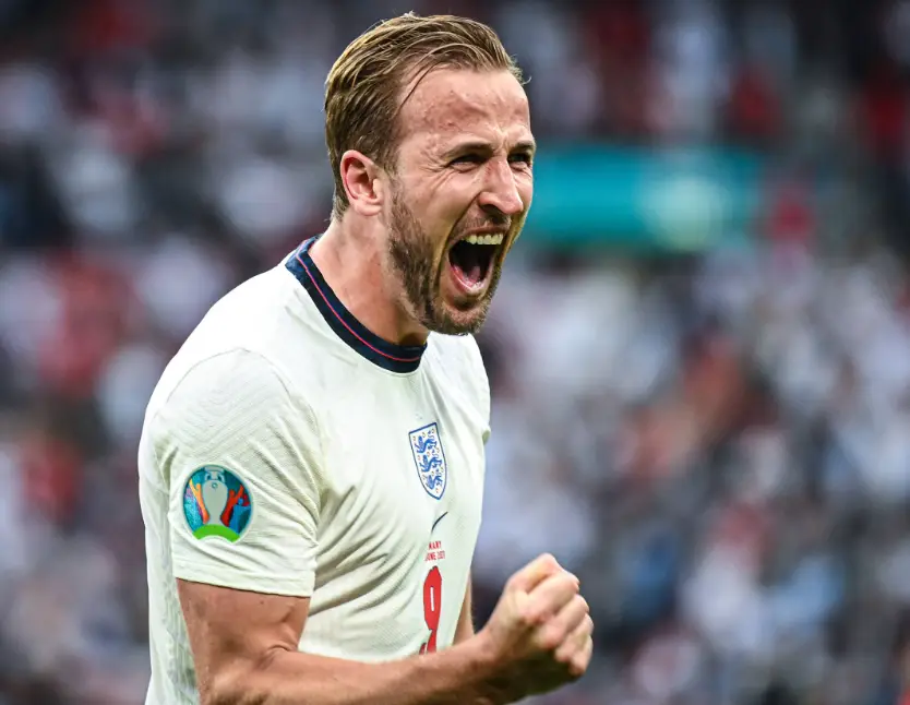 关于凯恩迎来二十赛季高光表现,巴塞罗那球迷沸腾!的信息 关于凯恩迎来二十赛季高光表现,巴塞罗那球迷沸腾!的信息